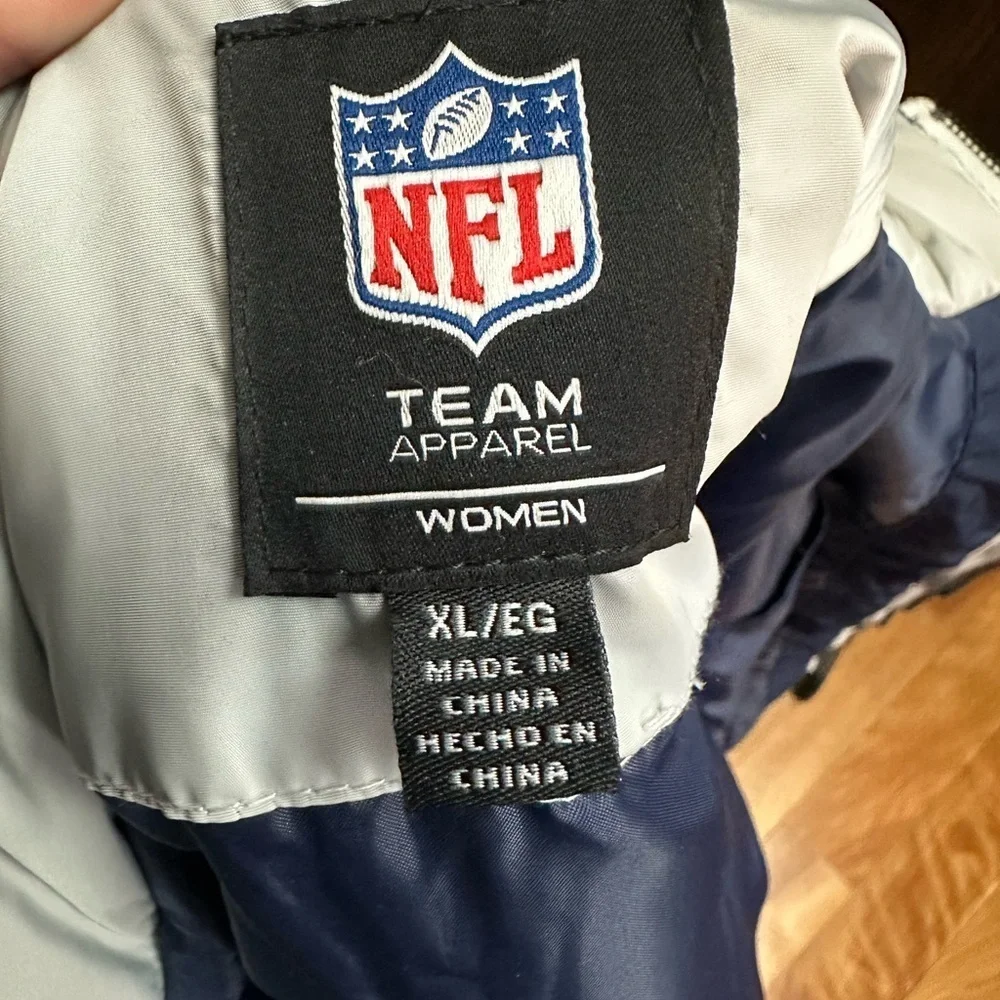 NFL Team Apparel New England Patriots Women's Navy Jacket size XL extra large